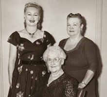 グウェン・テイラー、祖母　エマ・リチャードソン、母　ヘレン・シーガー